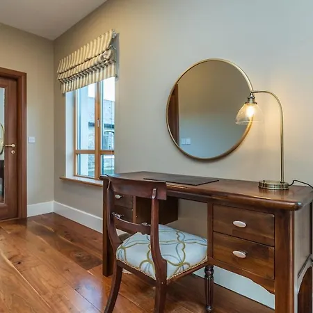 Two Bedroom With Views Of The Curragh Appartement