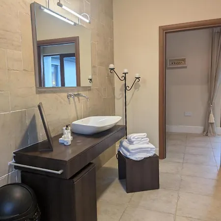Two Bedroom With Views Of The Curragh *