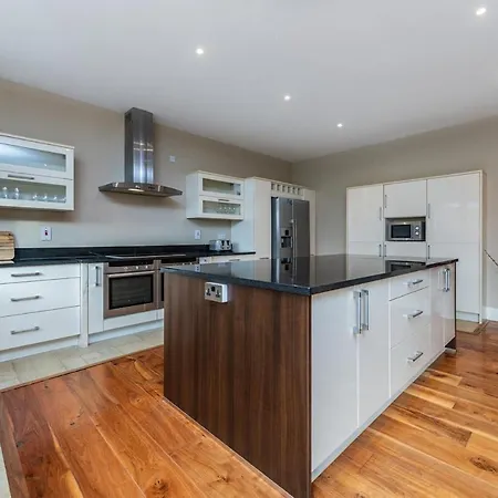 Two Bedroom With Views Of The Curragh